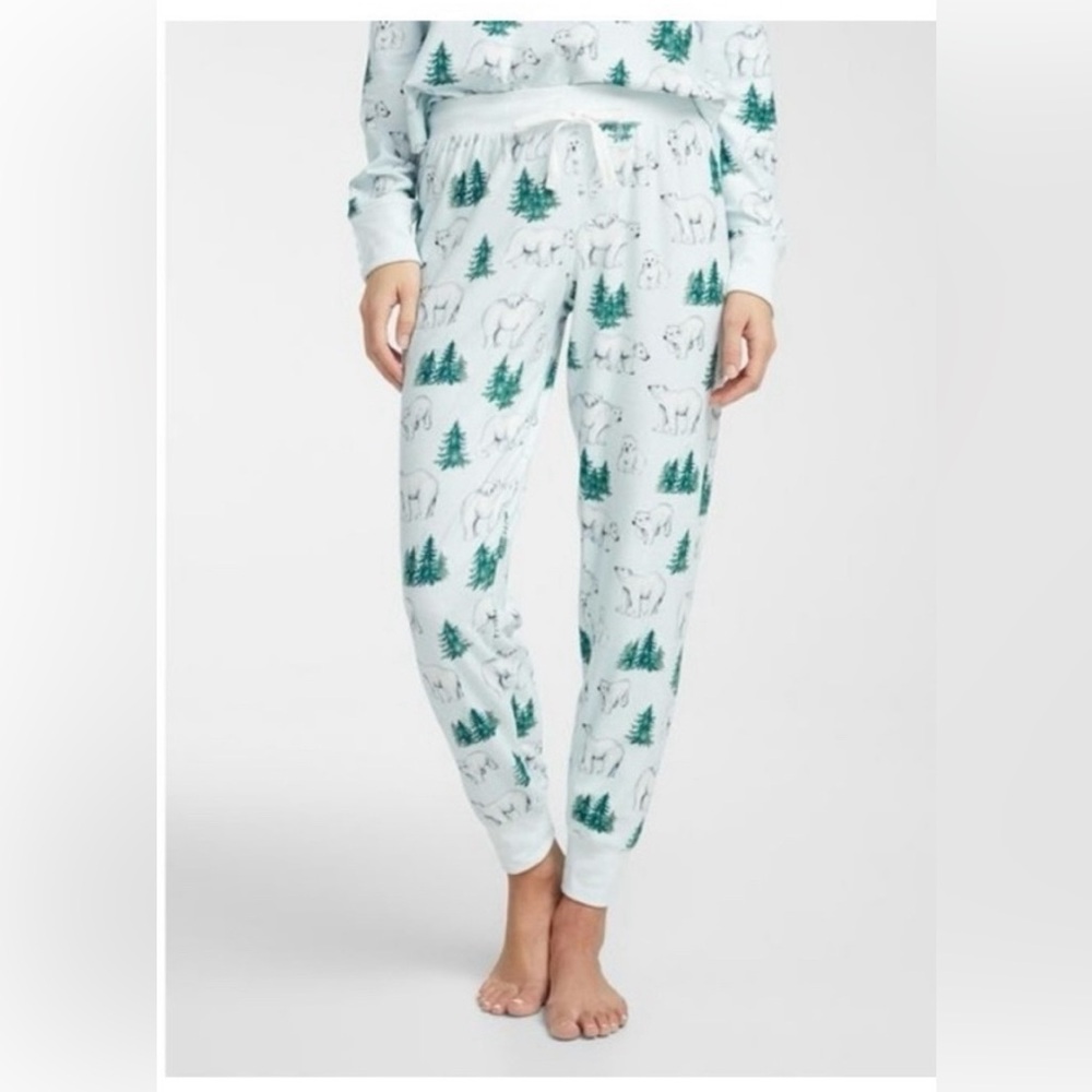 NWT PJ Salvage Just Chillin Polar Bear Jogger Size Medium